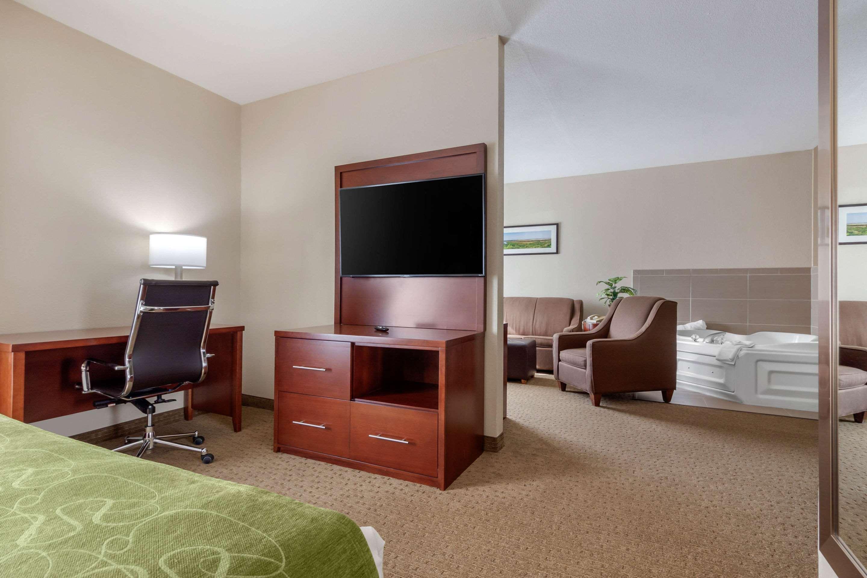 Comfort Suites Omaha East-Council Bluffs Esterno foto