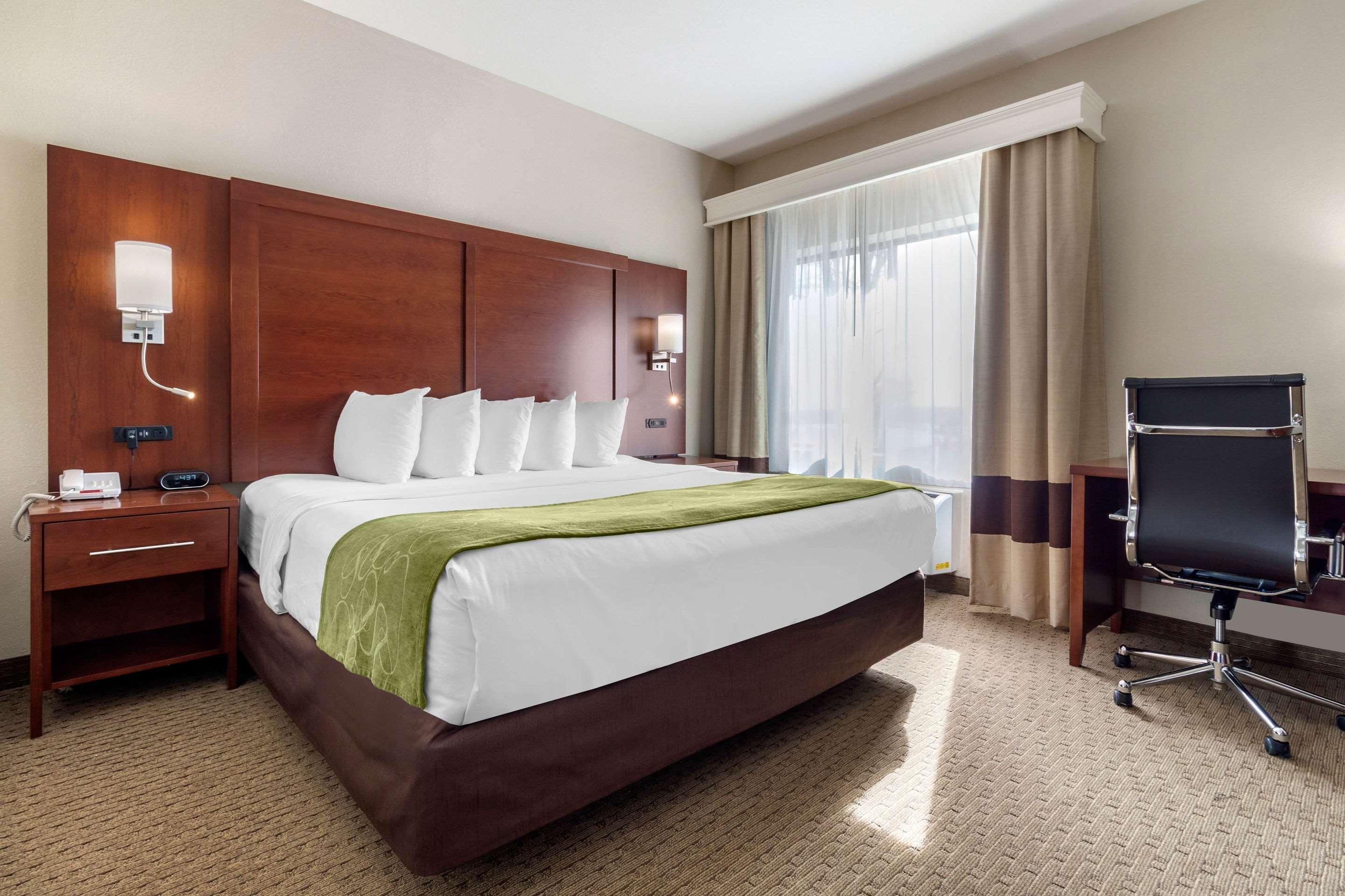 Comfort Suites Omaha East-Council Bluffs Esterno foto
