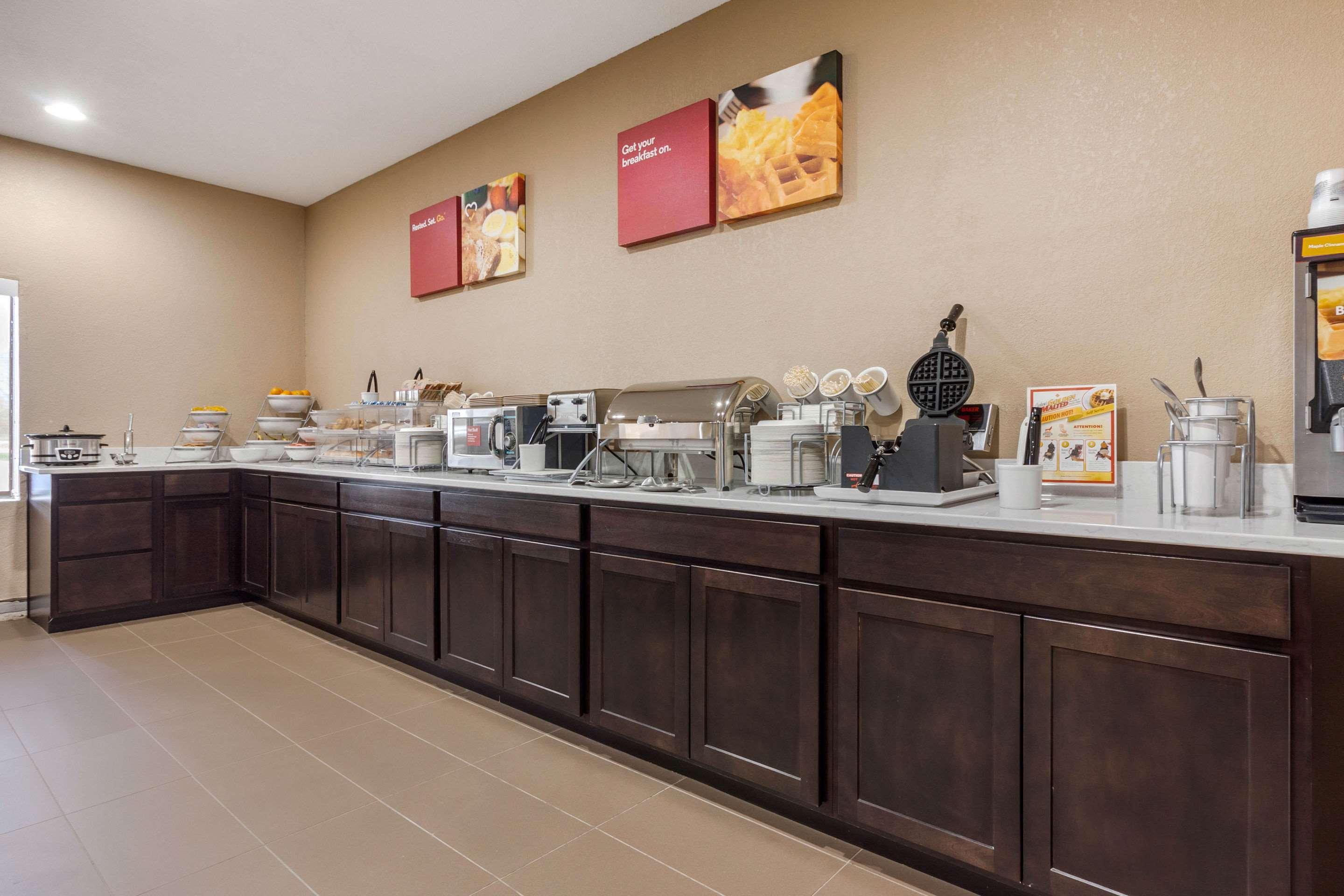 Comfort Suites Omaha East-Council Bluffs Esterno foto
