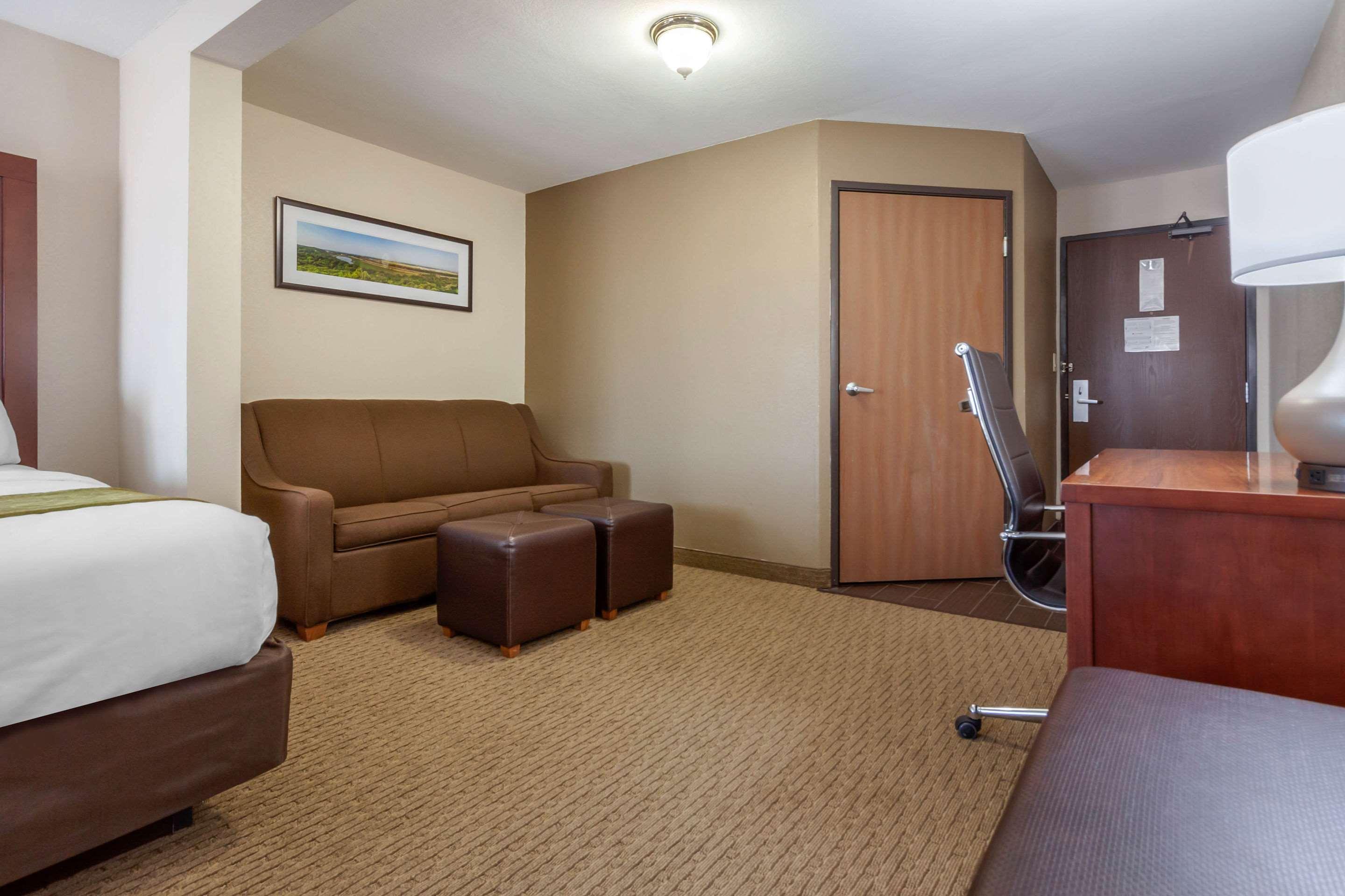 Comfort Suites Omaha East-Council Bluffs Esterno foto