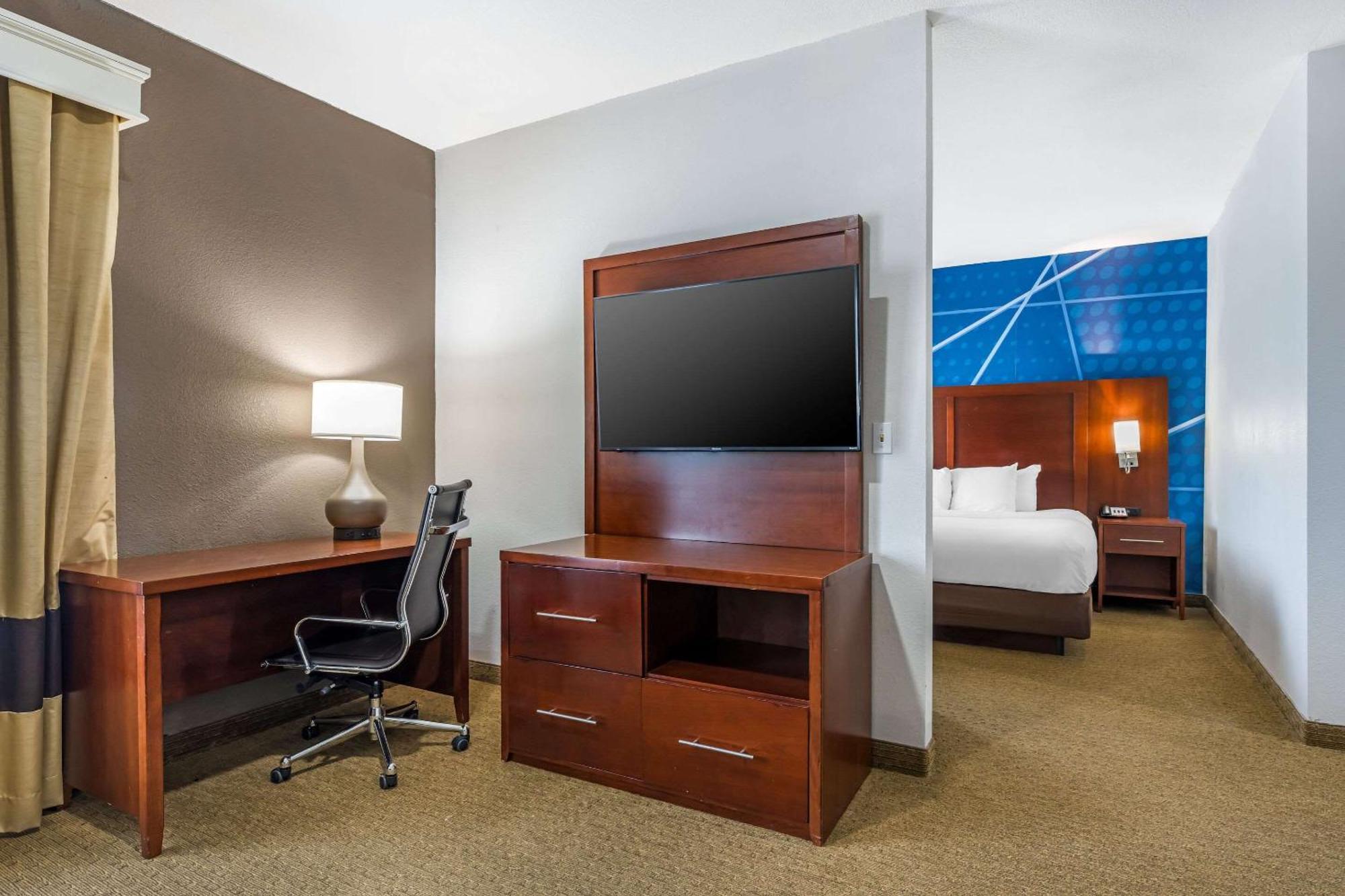 Comfort Suites Omaha East-Council Bluffs Esterno foto