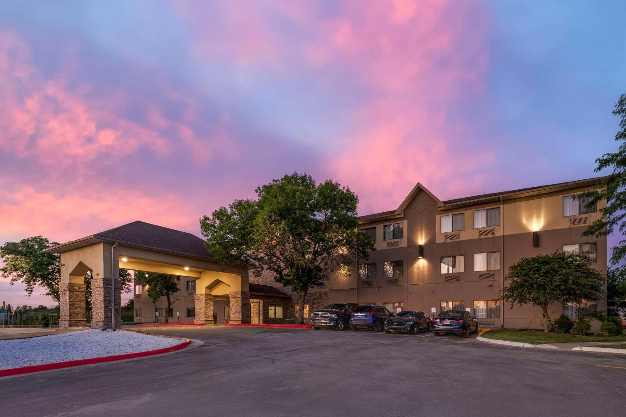 Comfort Suites Omaha East-Council Bluffs Esterno foto
